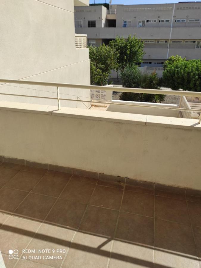 Habitaciones En Casa Compartida Retamar Алмерия Екстериор снимка