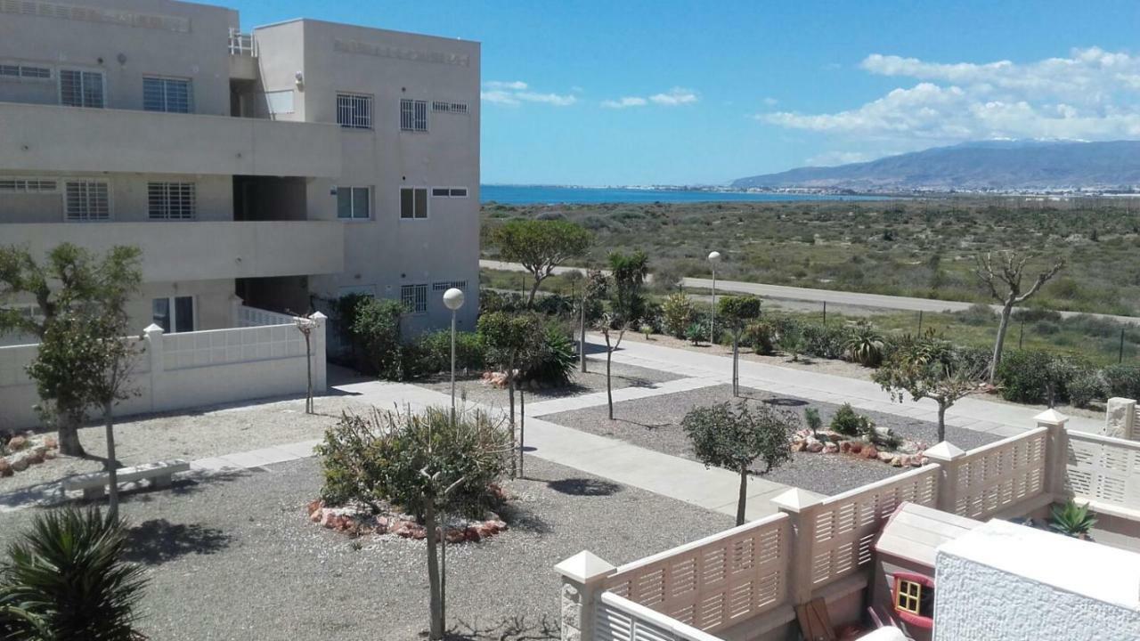 Habitaciones En Casa Compartida Retamar Алмерия Екстериор снимка