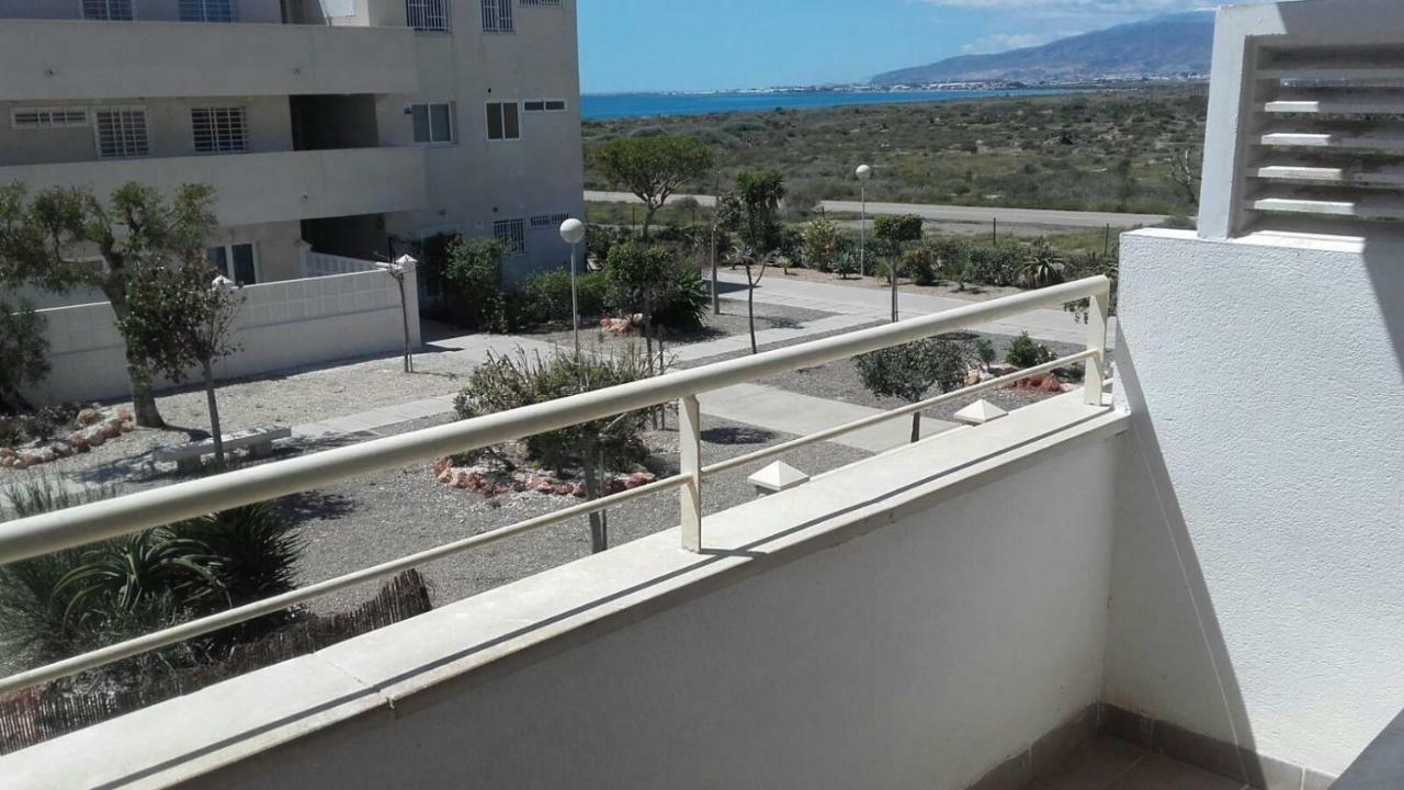 Habitaciones En Casa Compartida Retamar Алмерия Екстериор снимка