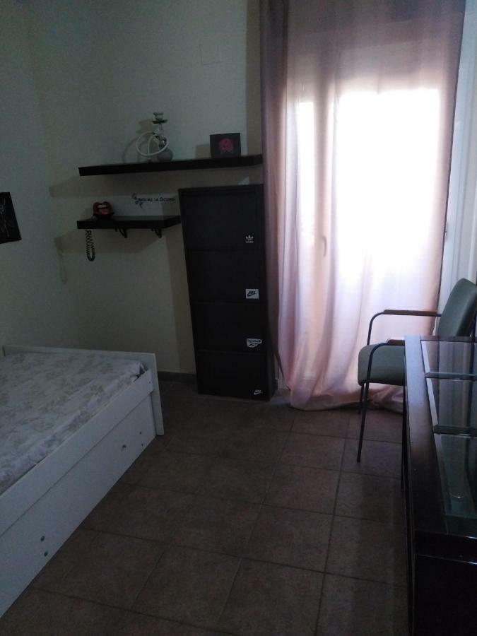 Habitaciones En Casa Compartida Retamar Алмерия Екстериор снимка